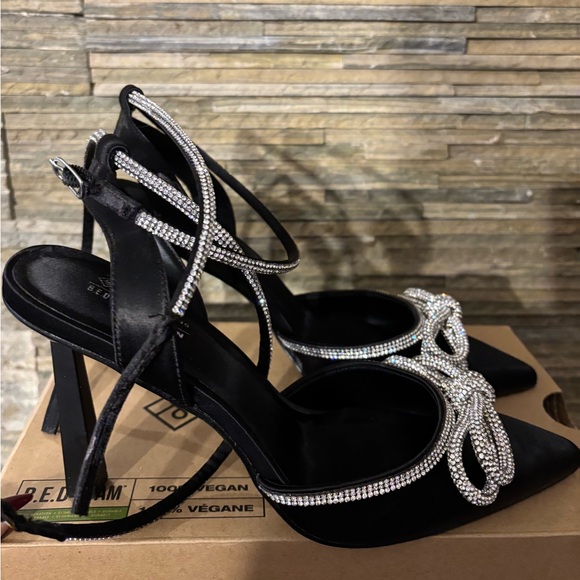 Sparkly Slingback Heals - Picture 3 of 4